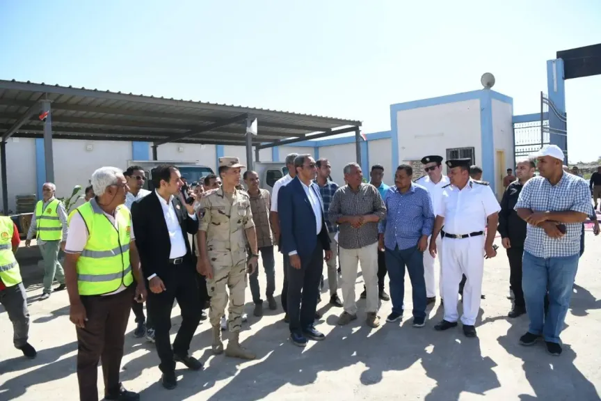 محافظ قنا يفتتح الحملة الميكانيكية الجديدة بالوحدة المحلية لمركز أبوتشت