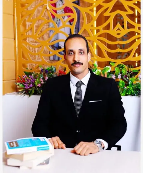 الدكتور عباس مصطفى