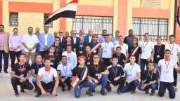 محافظ أسيوط يتفقد المدرسة الفنية...