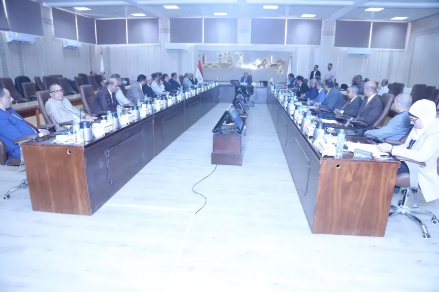 اجتماع مجلس جامعة قنا