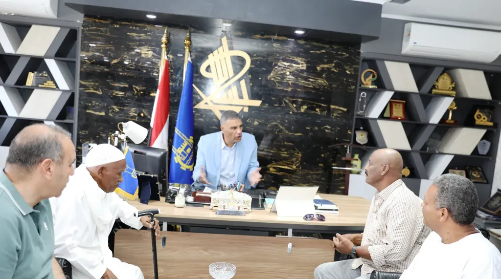 أهالى غرب سهيل يشكرون محافظ أسوان