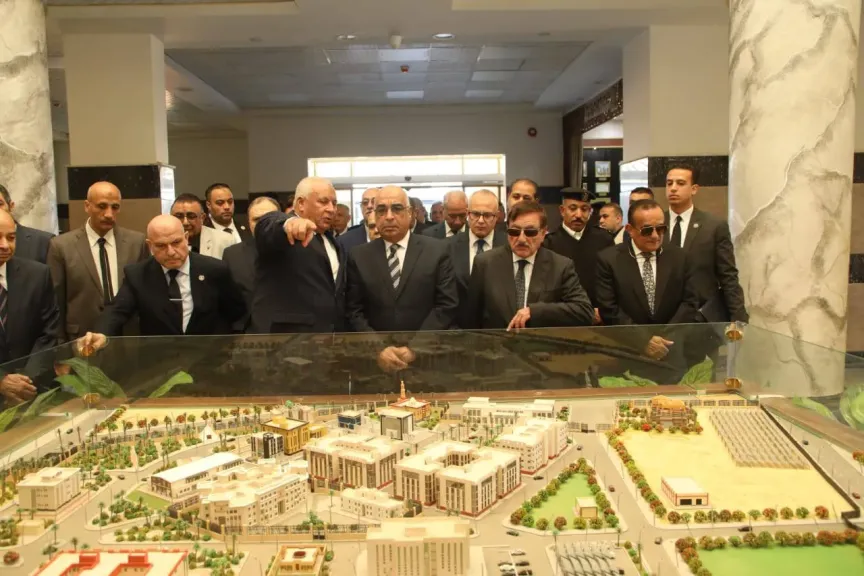 وزير العدل ومحافظ الوادي الجديد