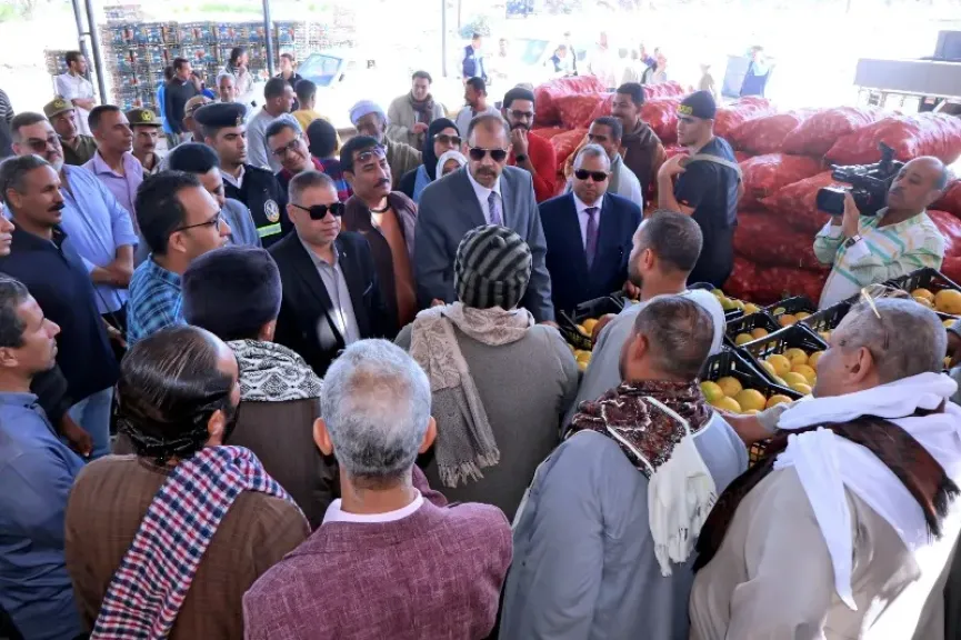 محافظ سوهاج يفتتح مشروع إنشاء وتشغيل شوادر المراغة الجديدة 