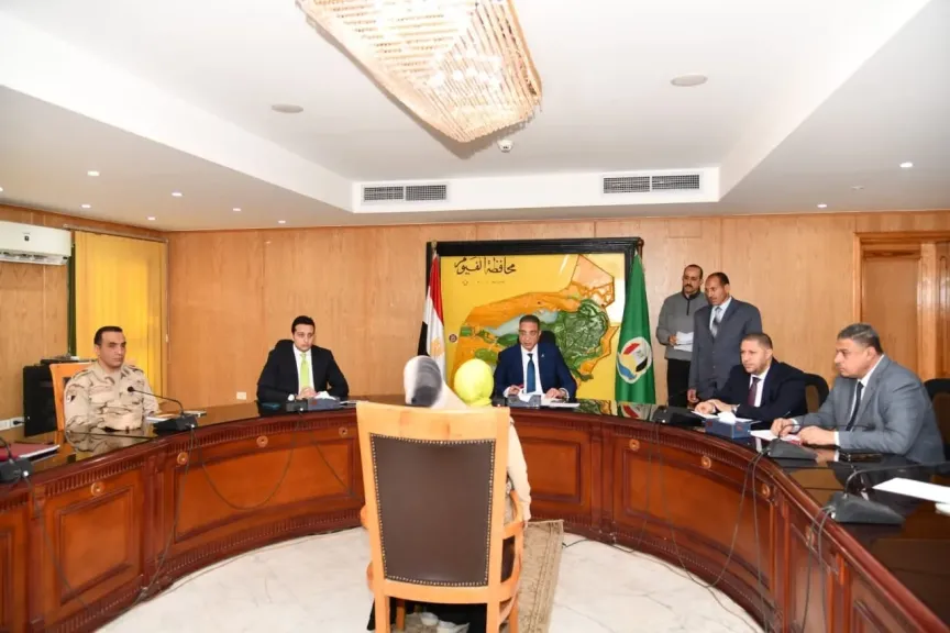 لقاء محافظ الفيوم مع المواطنين