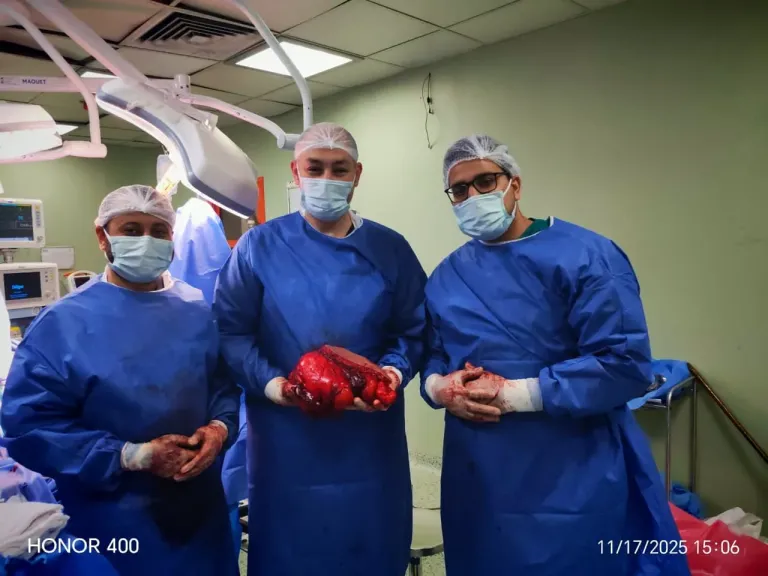 الفريق الطبي