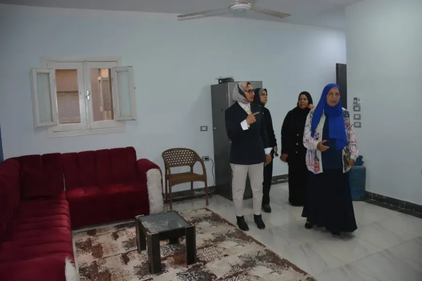 نائب محافظ الوادي الجديد تتفقد سكن الطالبات المغتربات