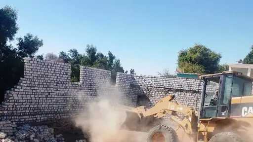 إزالة 42 حالة تعدى علي...