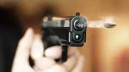 إصابة شخص بطلق ناري بمركز...