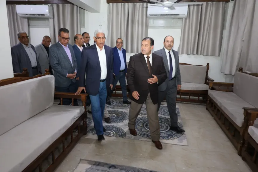 رئيس جامعة قنا يفتتح نادي أعضاء هيئة التدريس