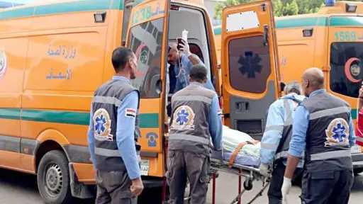 إصابة 15 شخصا في انقلاب...