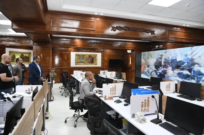 محافظ قنا يتابع  حادث انهيار منزل بقرية الصياد