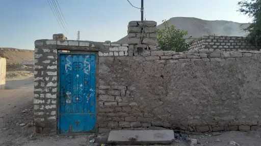 لجنة ميدانية لمعاينة منزل انهار...