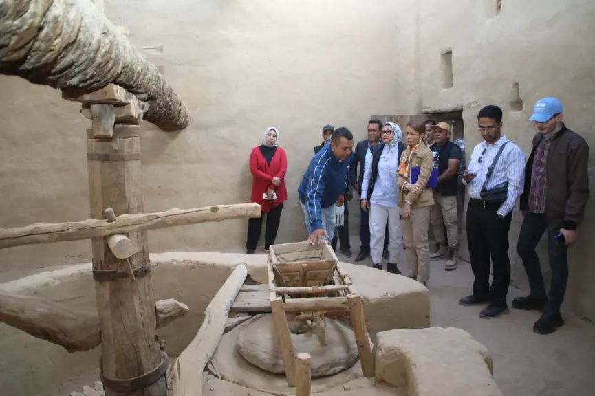 جولة نائب محافظ الوادي الجديد والمدير الإقليمي لليونسكو