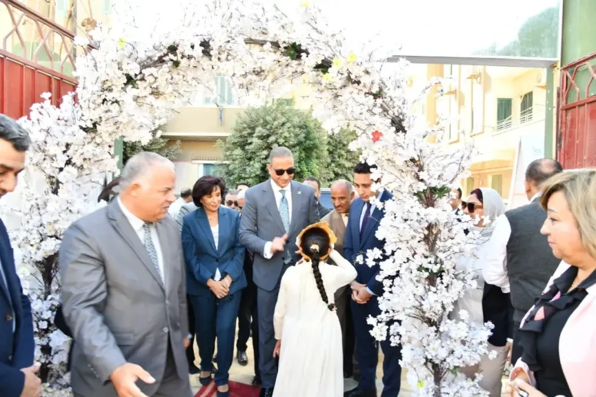 افتتاح أعمال تطوير مدرسة الأمل للصم وضعاف السمع