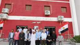 استمع لمطالب المواطنين.. محافظ أسوان...