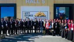 200 طالب وطالبة من جامعة...