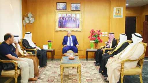 محافظ الوادي الجديد يلتقي وفد...