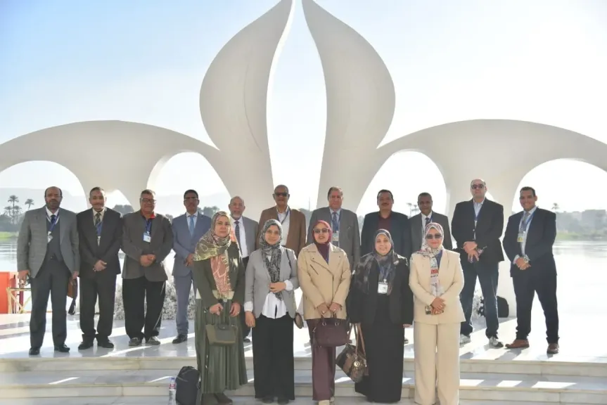 انطلاق المؤتمر الأول لـ "طب الأطفال"  بمستشفيات قنا الجامعية