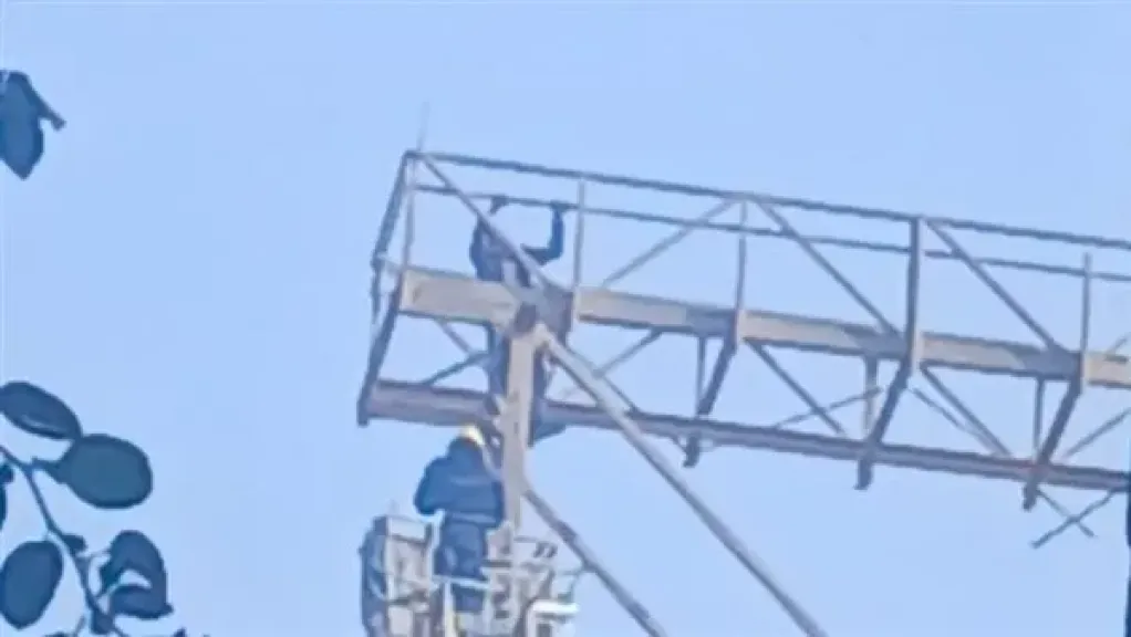 موظف يحاول إنهاء حياته في المنيا