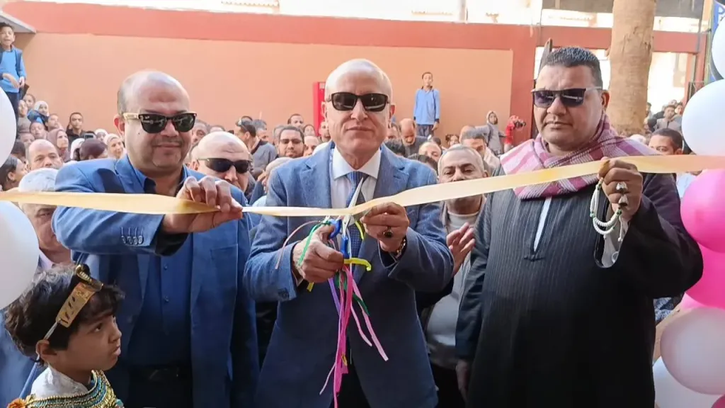 محافظ الأقصر يفتتح  4 مدارس جديدة بمركز إسنا