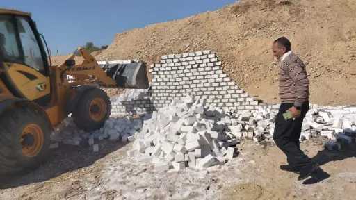 إزالة 14 حالة تعدي على...