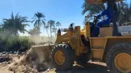 استجابة لشكاوى المواطنين.. محافظ قنا...