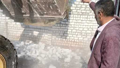 حملات مكثفة لإزالة التعديات واسترداد...