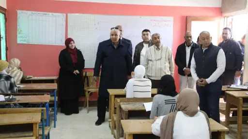 ”الزملوط” يطمئن على انتظام امتحانات...