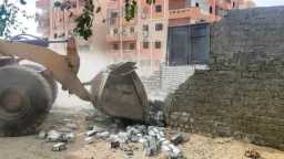 ضمن الموجة 28 .. إزالة...