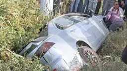 نجاة قائد سيارة ملاكي بعد...