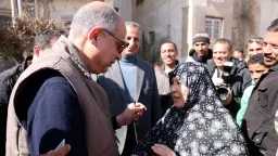 محافظ المنيا يرافق «الحاجة هناء»...