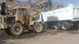 رفع 35 طنًا من تراكمات...