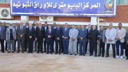 رئيس جامعة قنا يفتتح المركز...