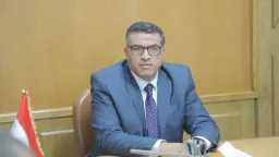 محافظ قنا يعتمد تعريفة الركوب...