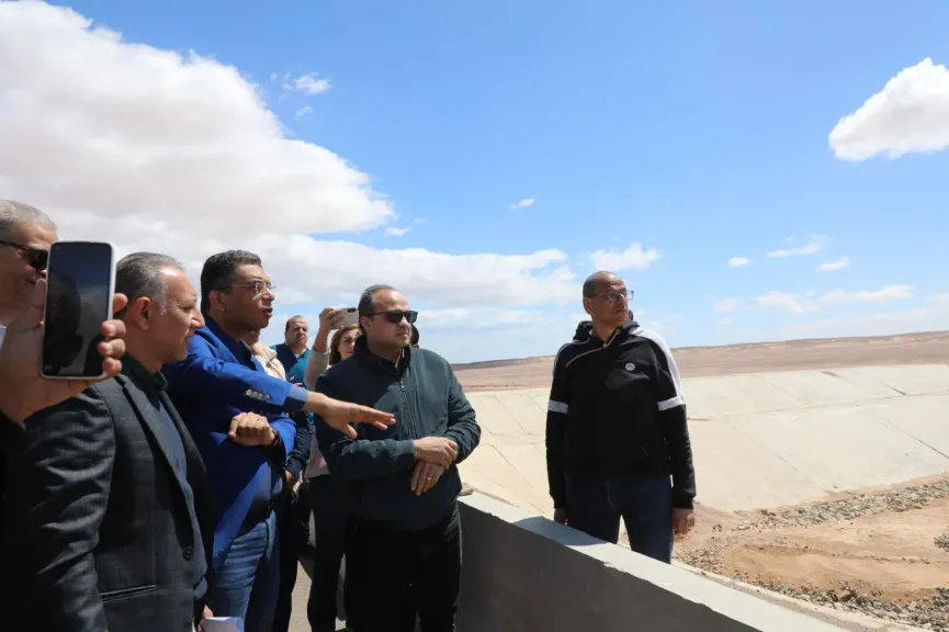 جولة محافظ البحر الأحمر