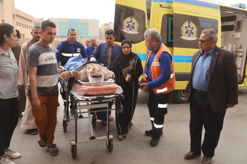 السكرتير المساعد يتابع حالة المصابين