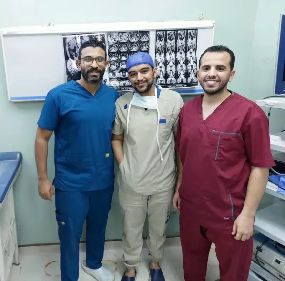 الفريق الطبي