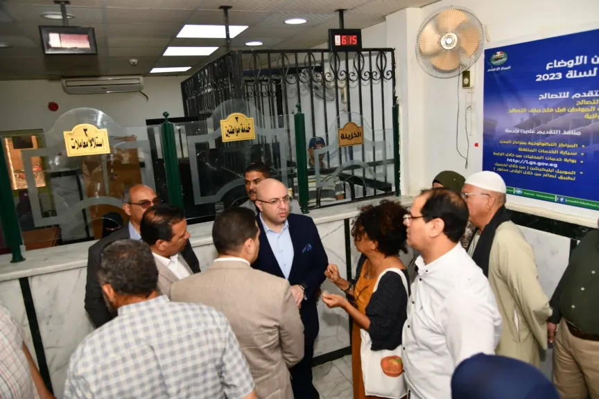 محافظ الفيوم يتفقد سير العمل بالمركز التكنولوجي